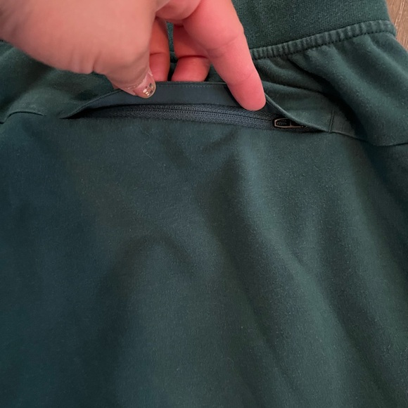 Lululemon men’s City Sweat Jogger in Green Jasper - Picture 10 of 12